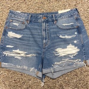 American Eagle tomgirl short